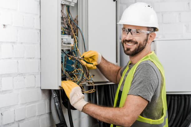 Best Residential Electrician Services  in Le Claire, IA